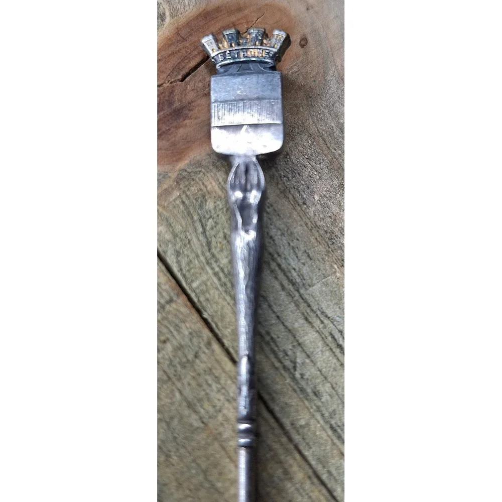Vintage‎ Bethune France Souvenir Collector Spoon Engraved Crest Mural Crown